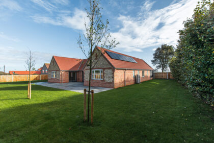 Skylark Barn, Docking